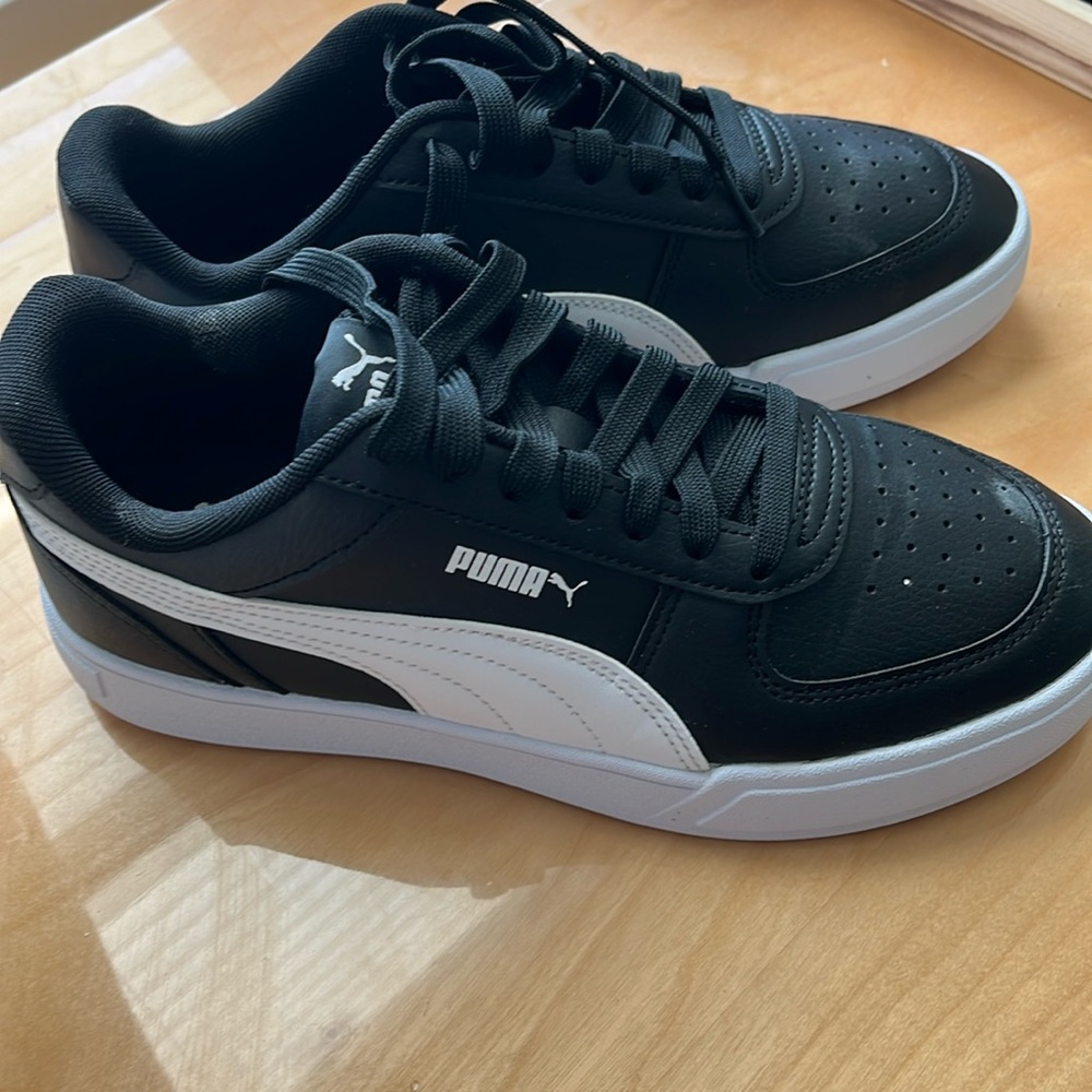 Black and white junior puma Caven
